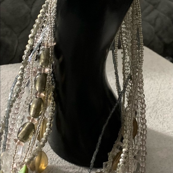 Beaded necklace approx. 9” with an extender to make longer. - Picture 2 of 5